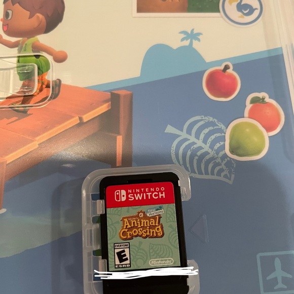 Nintendo Switch Lite w/Case + Animal Crossing New Horizons - Picture 15 of 15